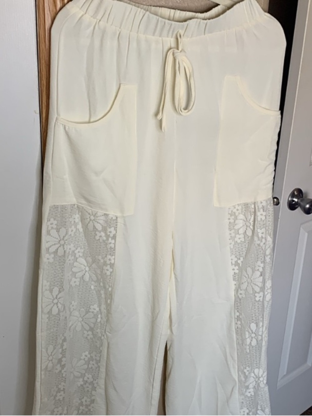 Women’s White Wide Leg Lace-Panel Palazzo Pants NIP - Picture 5 of 6